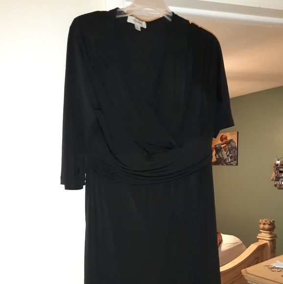 Nice Comfy Dress - Picture 2 of 3